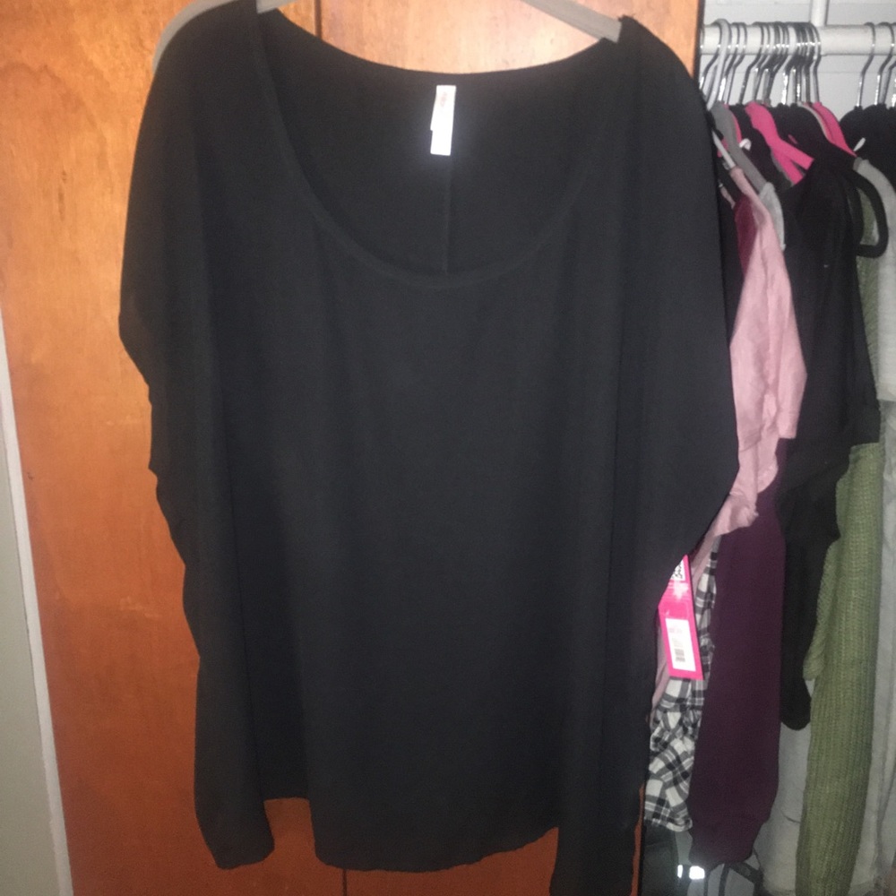 Black Xhilaration Maternity Top